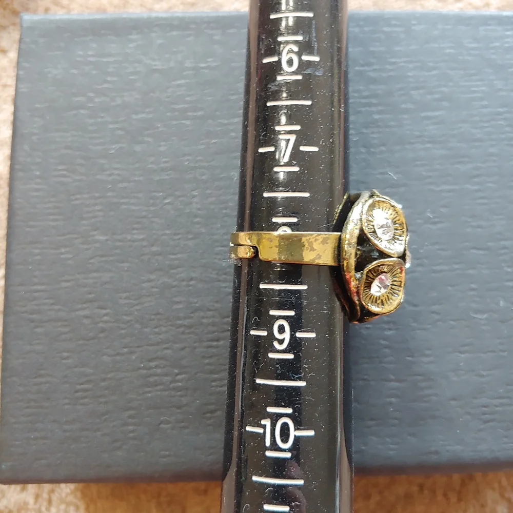 Rhinestone Sparkle Ring - Picture 5 of 5